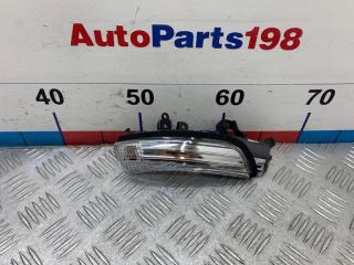 Повторитель в зеркало правый Toyota Camry 2010