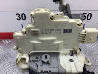 Замок двери передний правый Volkswagen Passat B7 CAXA