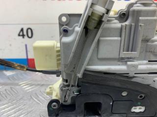 Замок двери передний правый Passat 2012 B7 CAXA