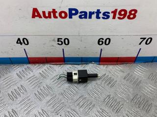 Запчасть датчик включения стопсигнала Suzuki Swift 2004