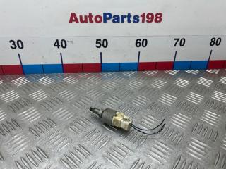 Фото запчасти датчик включения стопсигнала Toyota Land Cruiser Prado 2001 контрактная запчасть Запчасть датчик включения стопсигнала Toyota Land Cruiser Prado 2001