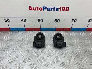 Кронштейн радиатора передний Suzuki SX4 2011