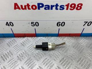 Запчасть датчик включения стопсигнала Suzuki Grand Vitara 2004