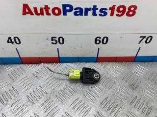 Датчик airbag передний Toyota Camry 2009