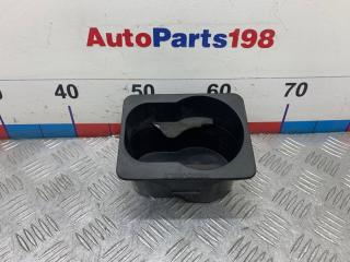 Запчасть подстаканник Chevrolet Tahoe 1999