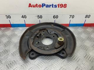 Щит опорный задний левый Toyota Avensis 2000 контрактная Щит опорный задний левый Toyota Avensis 2000