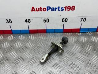 Ограничитель двери передний Mitsubishi Outlander 2010