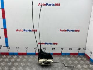 Замок двери передний правый Mitsubishi Outlander 2010