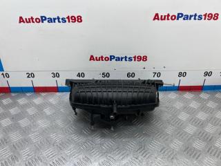 Коллектор впускной Volkswagen Touran 2012