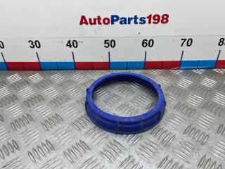 Запчасть крышка топливного насоса Toyota Avensis 2010