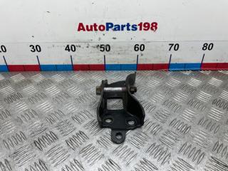 Запчасть крепление продольного рычага заднее левое Toyota RAV4 2010