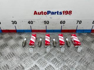 Свеча зажигания Toyota Camry 2010 новая Свеча зажигания Toyota Camry 2010