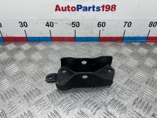 Запчасть кронштейн рычага задний правый Toyota RAV4 2010