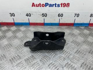 Запчасть кронштейн рычага задний правый Toyota RAV4 2010