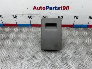 Запчасть пепельница Chevrolet Tahoe 1999
