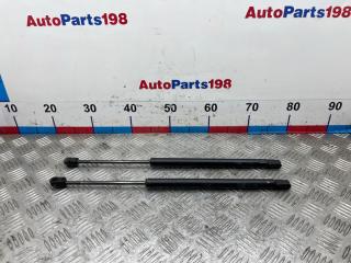 Запчасть амортизатор стекла багажника Chevrolet Tahoe 1999