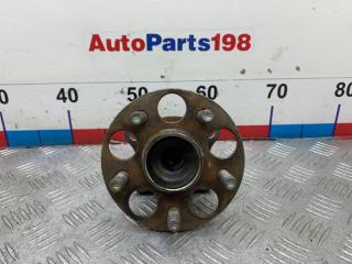 Запчасть ступица задняя Toyota Prius 2010