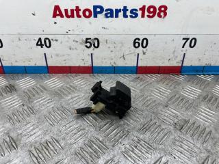 Фото запчасти кнопка стеклоподъемника задняя Toyota Corolla 2011 контрактная запчасть Запчасть кнопка стеклоподъемника задняя Toyota Corolla 2011