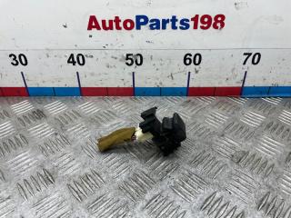 Фото запчасти кнопка стеклоподъемника задняя Toyota Corolla 2011 контрактная запчасть Запчасть кнопка стеклоподъемника задняя Toyota Corolla 2011