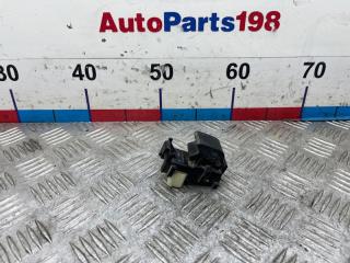 Фото запчасти кнопка стеклоподъемника задняя Toyota Camry 2009 контрактная запчасть Запчасть кнопка стеклоподъемника задняя Toyota Camry 2009