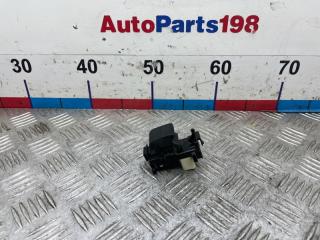 Фото запчасти кнопка стеклоподъемника задняя Toyota Camry 2009 контрактная запчасть Запчасть кнопка стеклоподъемника задняя Toyota Camry 2009