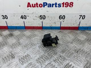 Фото запчасти кнопка стеклоподъемника задняя Toyota Camry 2010 контрактная запчасть Запчасть кнопка стеклоподъемника задняя Toyota Camry 2010