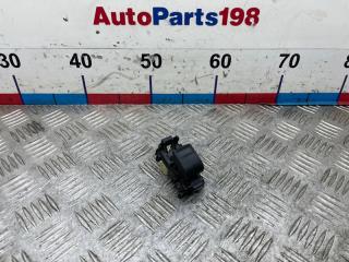 Фото запчасти кнопка стеклоподъемника задняя Toyota Camry 2010 контрактная запчасть Запчасть кнопка стеклоподъемника задняя Toyota Camry 2010