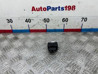 Фото запчасти кнопка открытия двери Toyota Camry 2008 контрактная запчасть Запчасть кнопка открытия двери Toyota Camry 2008