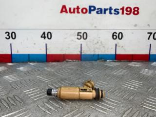 Запчасть форсунка топливная Toyota Avensis 2002