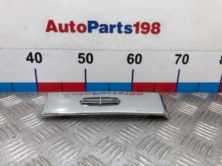 Запчасть накладка декоративная передняя правая Lincoln Navigator 2007