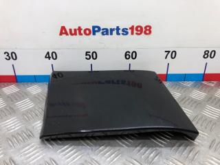 Запчасть молдинг крыла передний правый Lincoln Navigator 2007