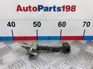 Запчасть ограничитель двери задний Mitsubishi Outlander 2010