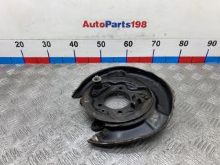 Щит опорный задний правый Toyota Camry 2005