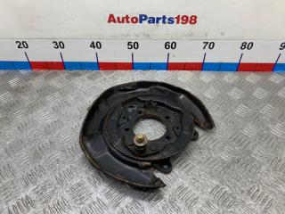 Щит опорный задний правый Toyota Camry 2005