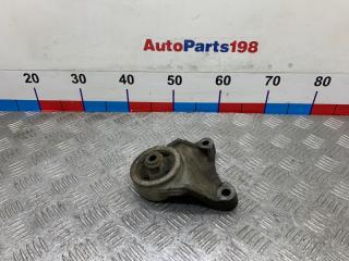 Фото запчасти кронштейн редуктора задний правый Toyota RAV4 2010 контрактная запчасть Запчасть кронштейн редуктора задний правый Toyota RAV4 2010