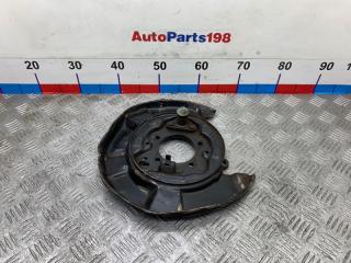 Щит опорный задний левый Toyota Camry 2005