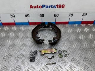 Запчасть ремкомплект стояночного тормоза правый Lexus ES350 2009