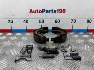 Запчасть ремкомплект стояночного тормоза правый Toyota Camry 2010