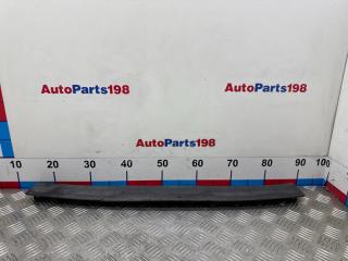 Запчасть накладка бампера передняя Audi A4 2010