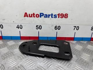 Запчасть кронштейн усилителя бампера передний левый Audi A5 2013