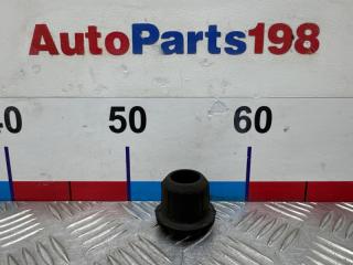 Запчасть подушка радиатора Toyota Corolla 2009
