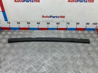 Запчасть накладка Volkswagen Touareg 2008