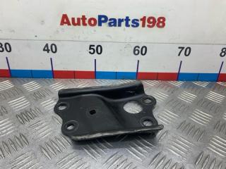 Запчасть кронштейн балки передний левый Toyota RAV4 2010