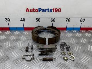 Запчасть ремкомплект стояночного тормоза левый Toyota Camry 2005