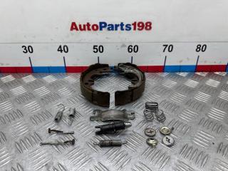 Запчасть ремкомплект стояночного тормоза правый Toyota Camry 1999