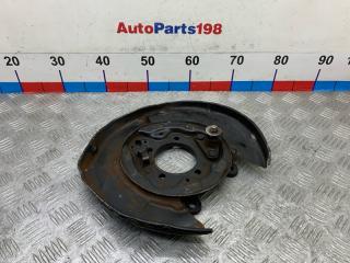 Щит опорный задний левый Toyota Camry 2011