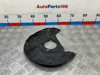 Запчасть щит опорный задний правый Toyota Camry 2018