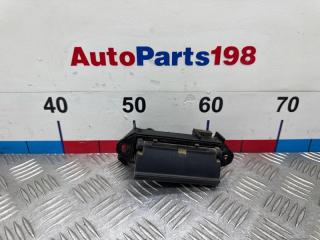 Запчасть ручка двери багажника Pontiac Vibe 2005
