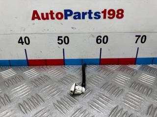 Запчасть форсунка омывателя Toyota Mark II 1999