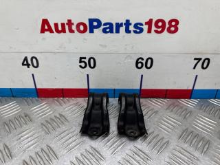 Запчасть крепление радиатора Toyota Mark II 1999